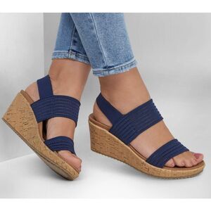 NWT Skechers Women's Beverlee Sheer Luck Wedge Blue Sandal - Size 8  ***Item: S5